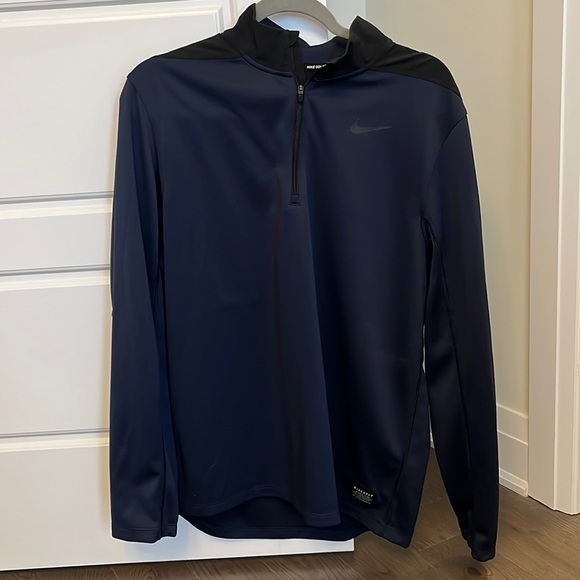Nike Golf Lightweight Quarter Zip - Picture 1 of 2